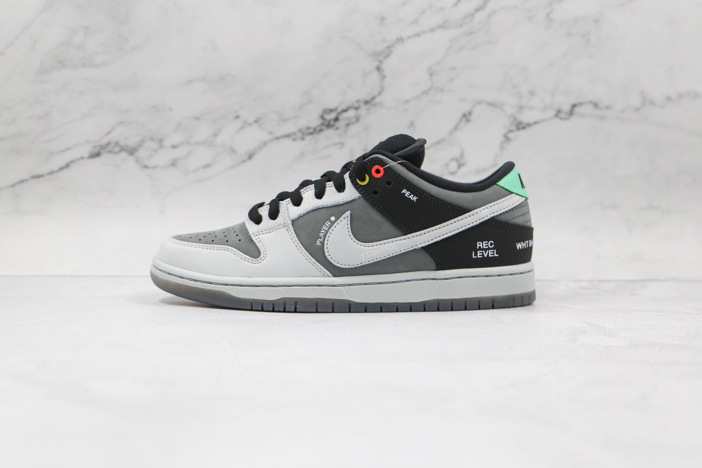 SB Dunk Low Vx1000