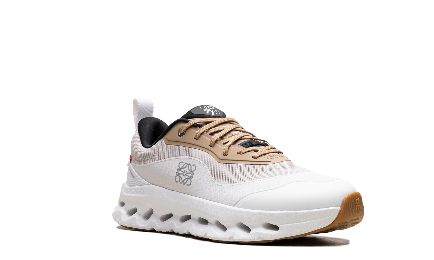 Cloudtilt 2 "LOEWE Tan White Gum"