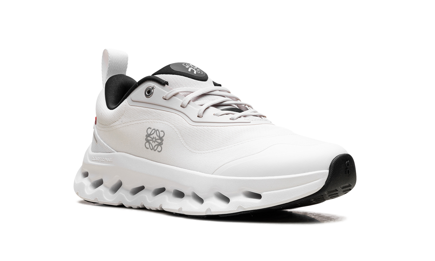 Cloudtilt 2 "LOEWE Sand White"