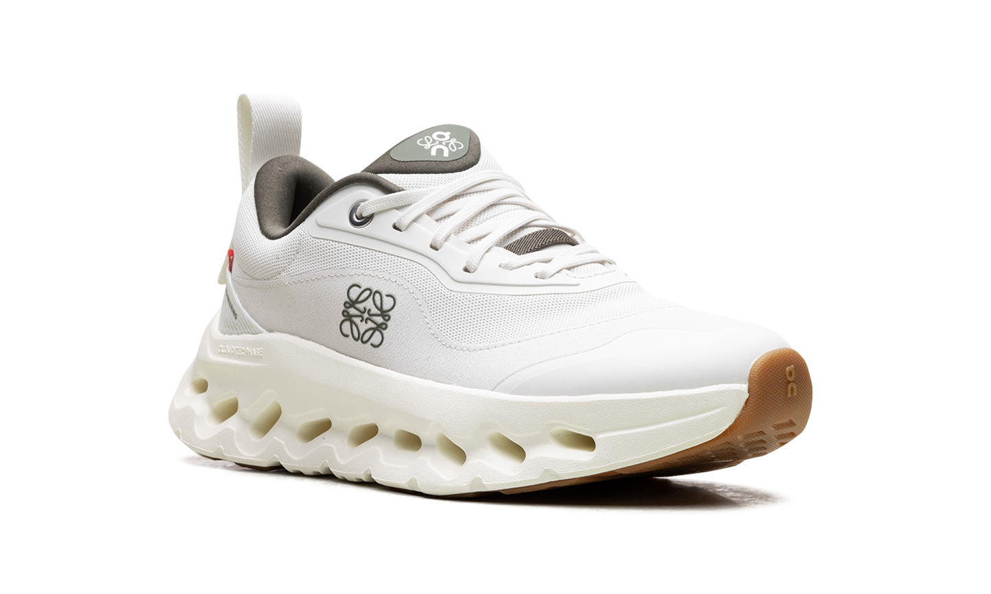 Cloudtilt 2 WMNS "LOEWE - White Khaki"