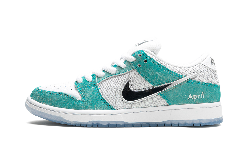 SB Dunk Low April Skateboards