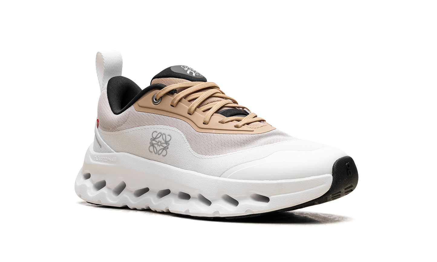 Cloudtilt 2 WMNS "LOEWE Tan White"