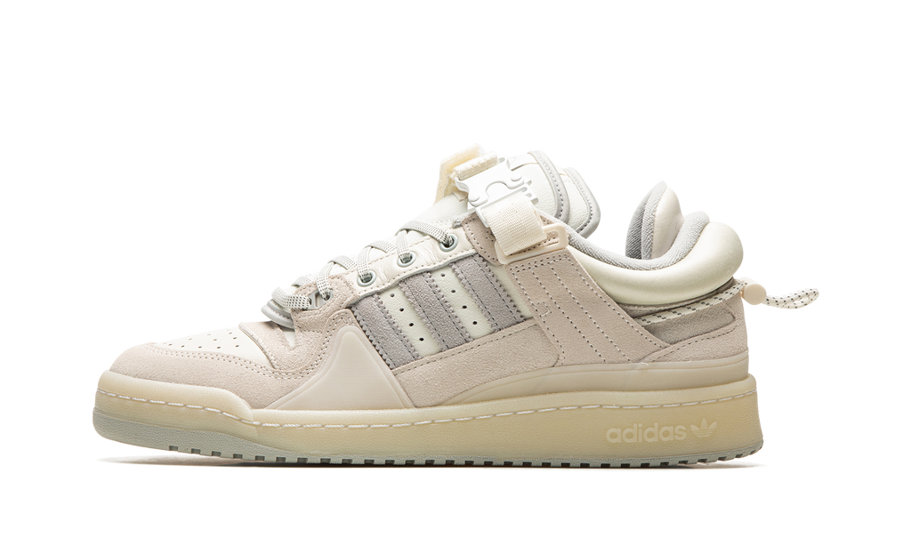 Forum Bad Bunny Buckle