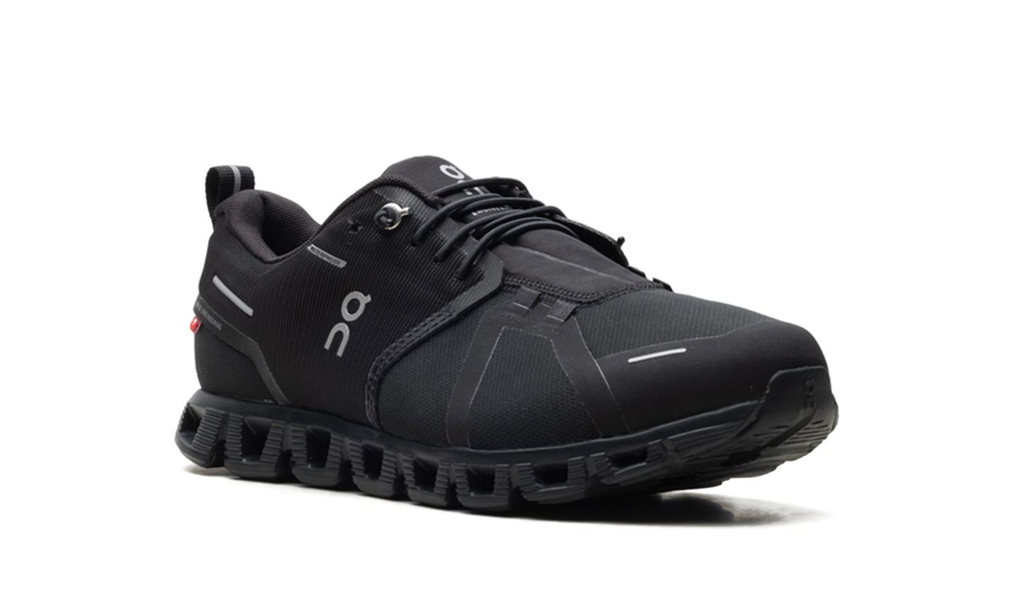 Cloud 5 Waterproof "ALL BLACK"