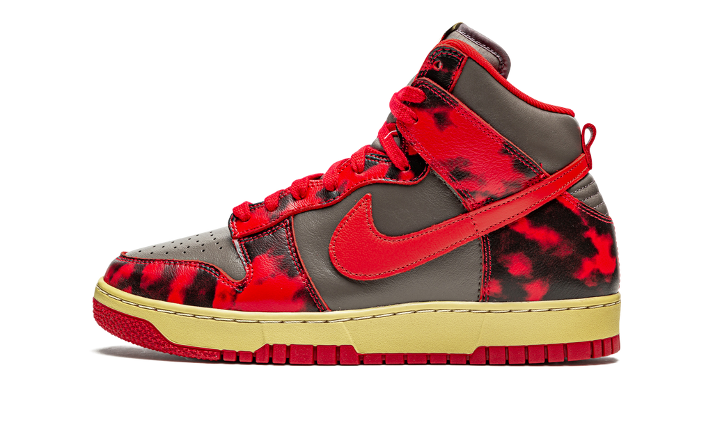 Dunk High Red Acid Wash