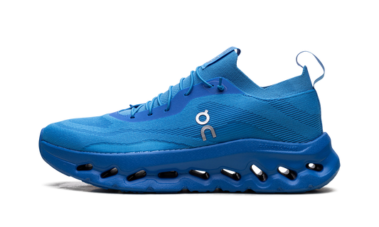 Cloudtilt "LOEWE - Blue"