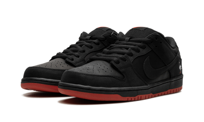SB Dunk Low Black Pigeon