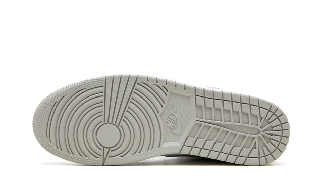 1 Retro High OG White Cement