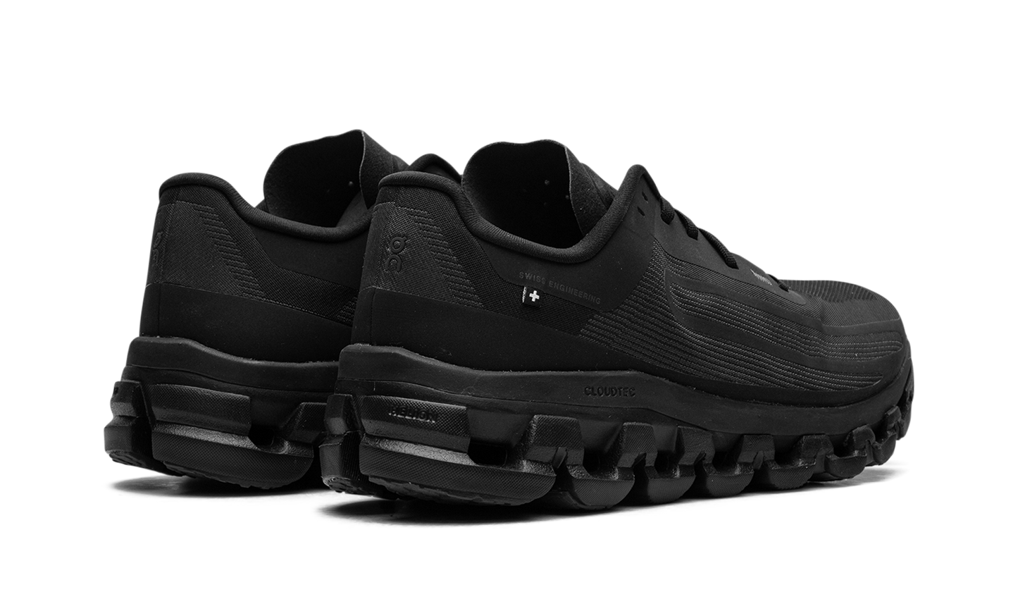 Cloudflow 4 WMNS "IKON Magnet Black"