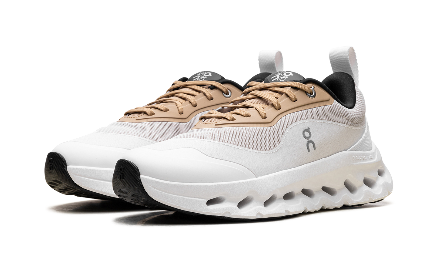 Cloudtilt 2 "LOEWE - Tan White"