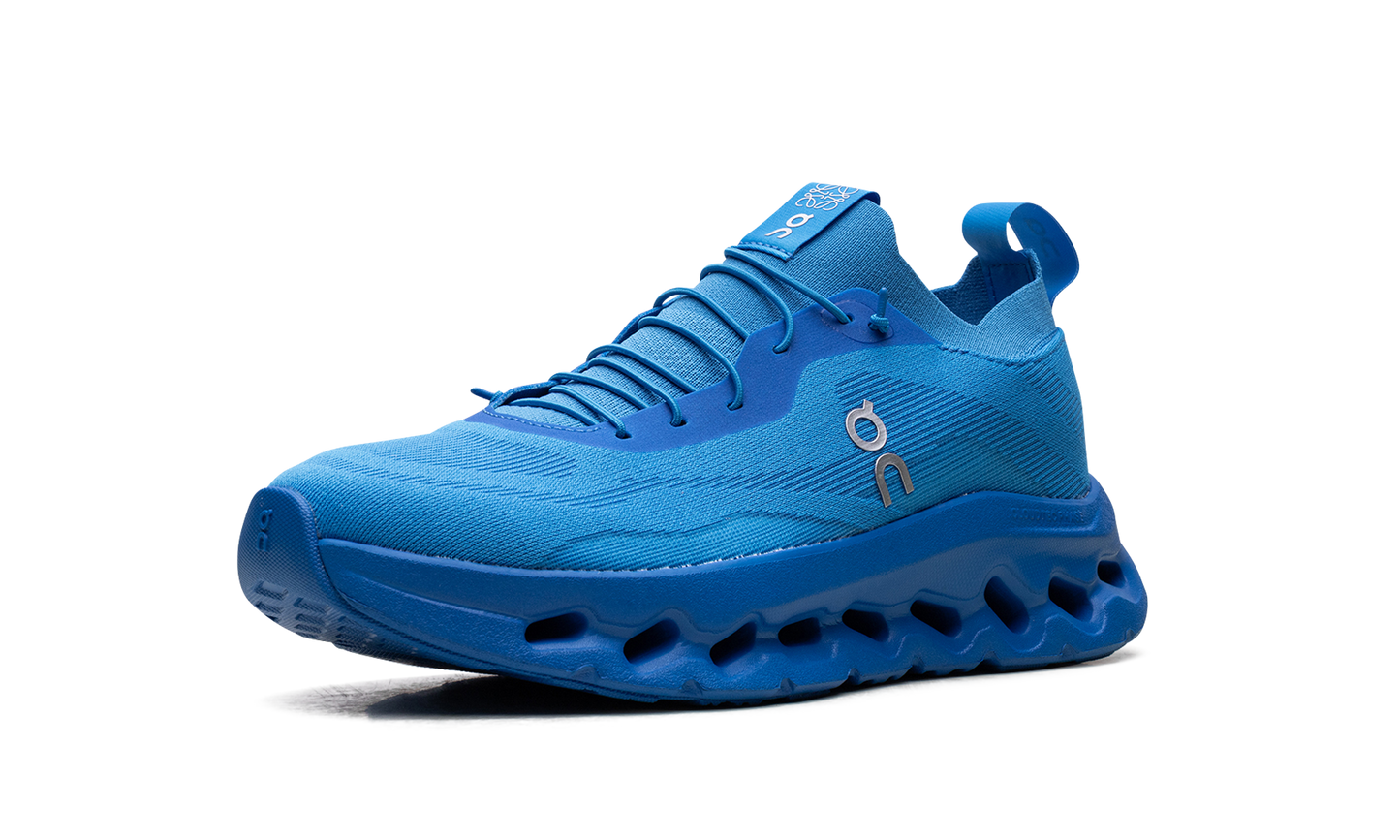 Cloudtilt "LOEWE - Blue"