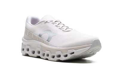 Cloudmonster 2 "Sand | Frost"