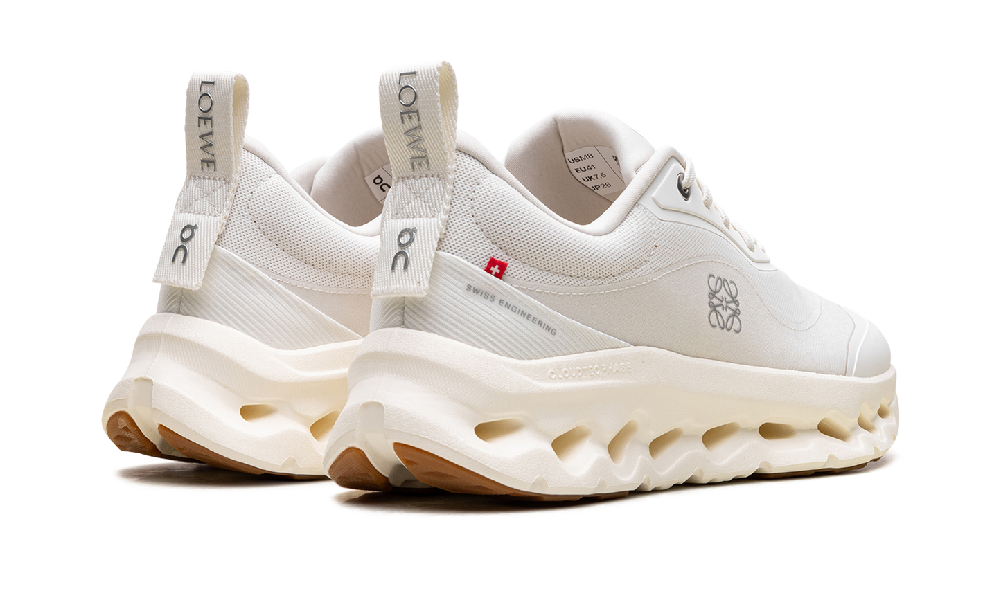 Cloudtilt 2 "LOEWE - All White"