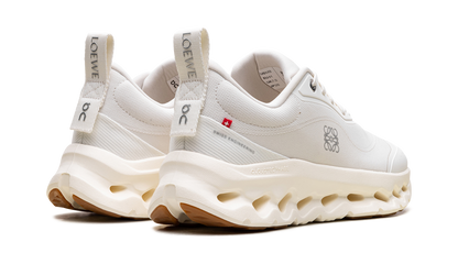 Cloudtilt 2 "LOEWE - All White"