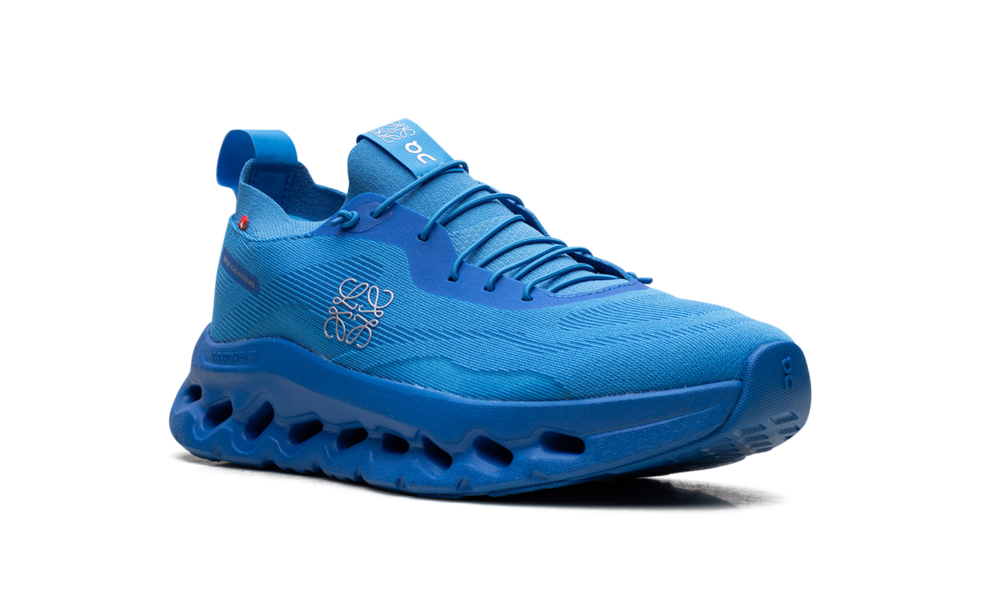 Cloudtilt "LOEWE - Blue"