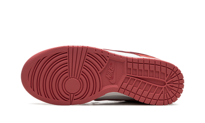 Dunk Low Valentine's Day (2024)