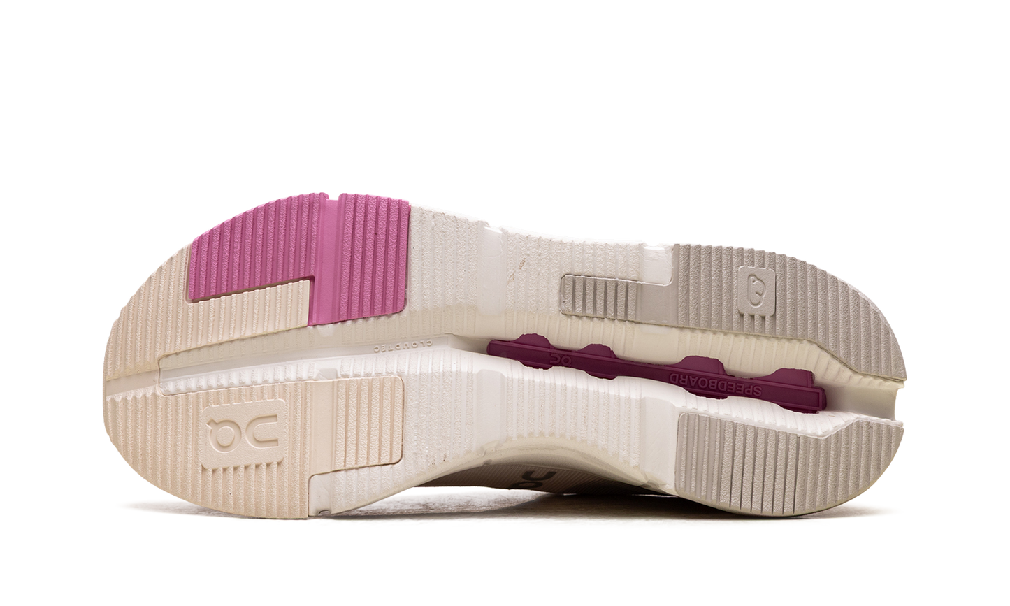 Cloudnova Form 2 WMNS "Pearl Raspberry"
