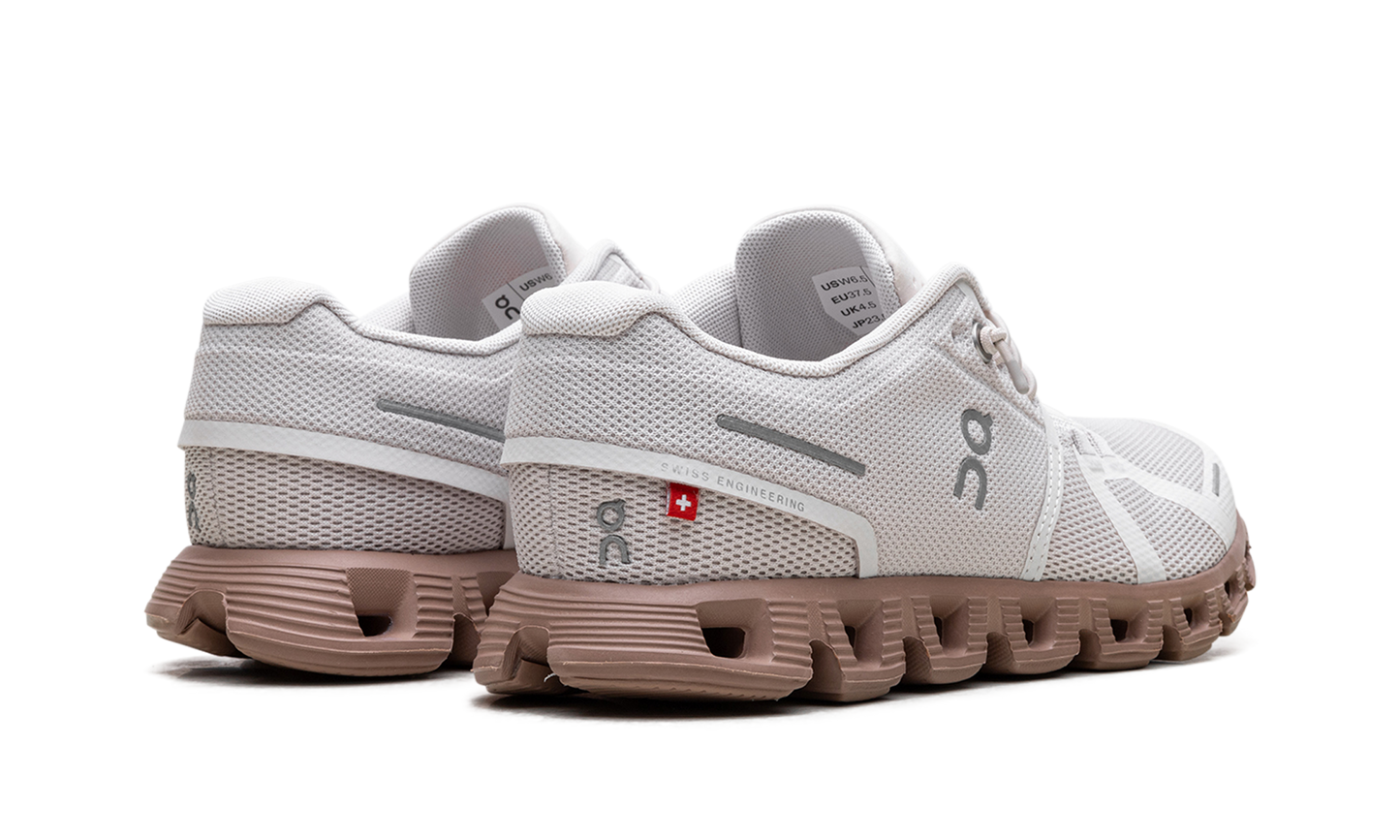 On Cloud 5 WMNS "Sand Rosebrown"