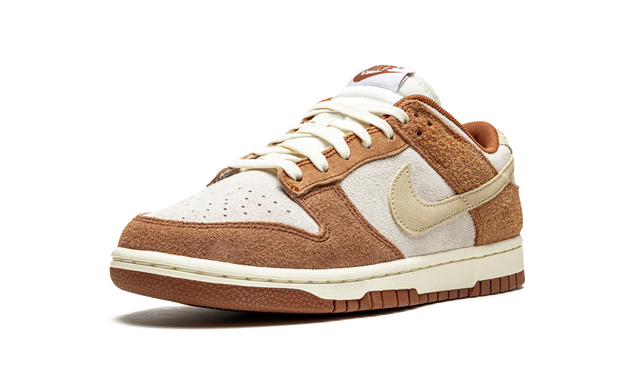 Dunk Low Medium Curry