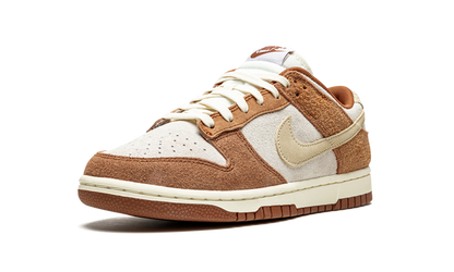 Dunk Low Medium Curry