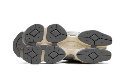 9060 Light Grey White