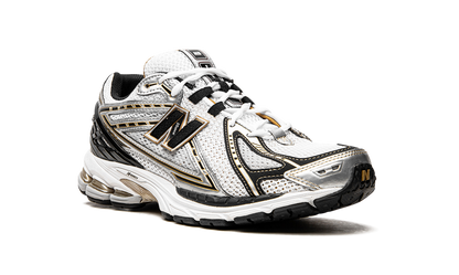 1906R  "White / Gold"