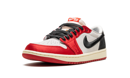 1 Retro Low Trophy Room