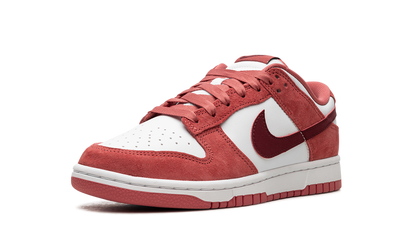 Dunk Low Valentine's Day (2024)