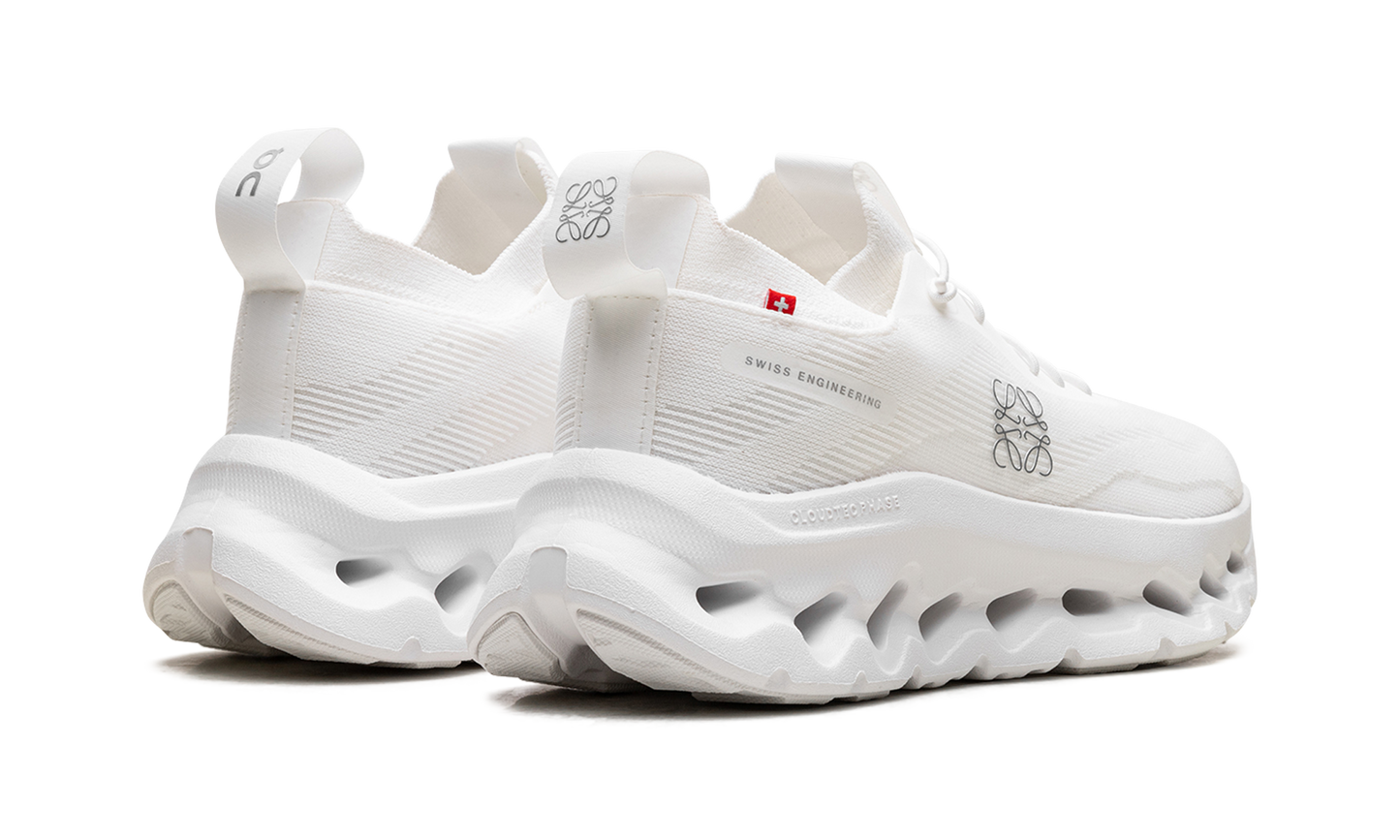 Cloudtilt WMNS "LOEWE All White"
