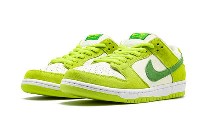 SB Dunk Low Pro Sour Apple