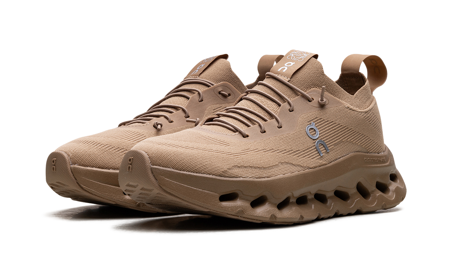 Cloudtilt WMNS "LOEWE Dark Sand"