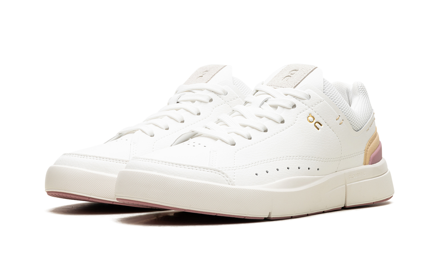 The Roger Centre Court WMNS "White"