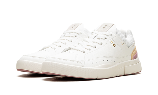 The Roger Centre Court WMNS "White"