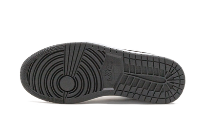 1 Low Light Smoke Grey