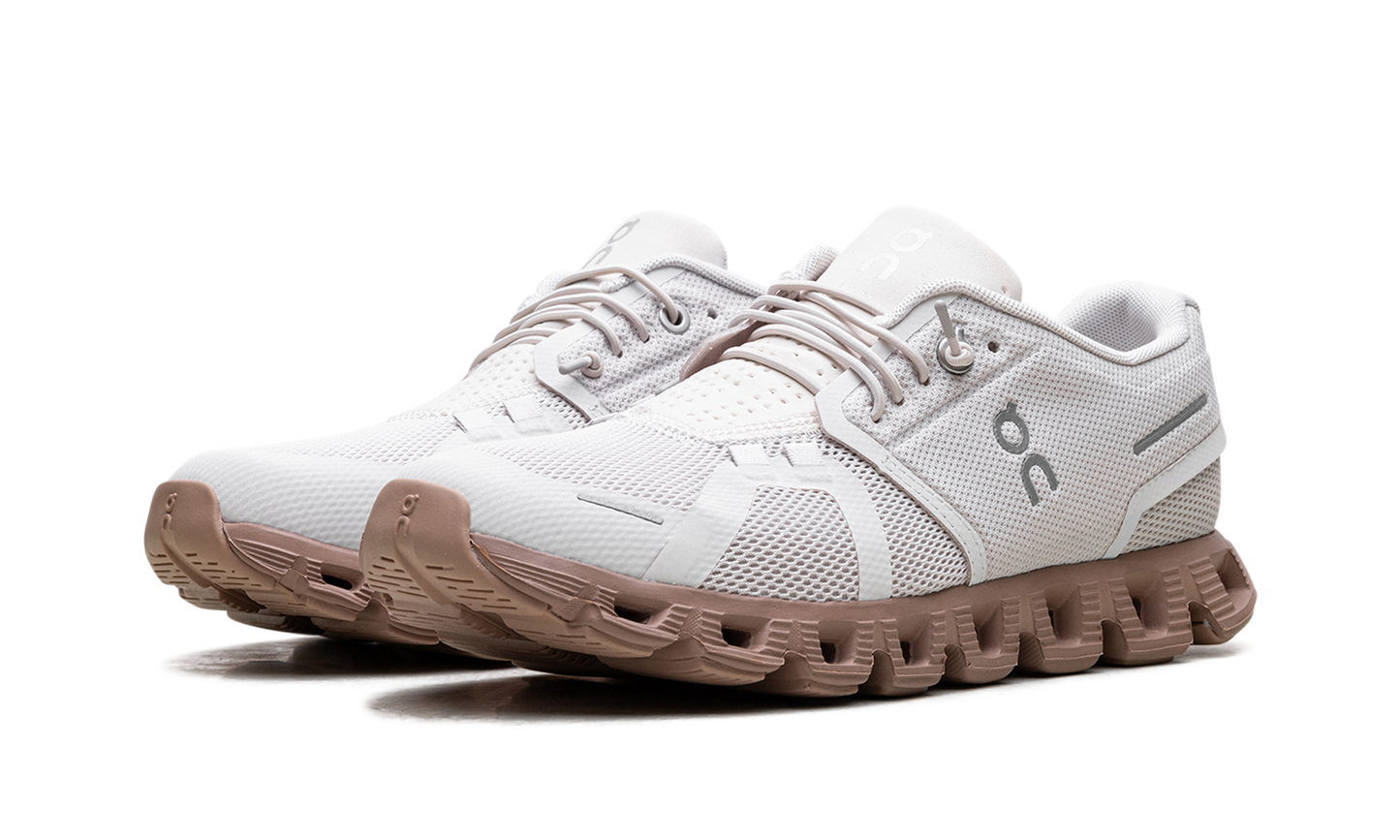 On Cloud 5 WMNS "Sand Rosebrown"