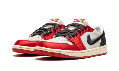 1 Retro Low Trophy Room