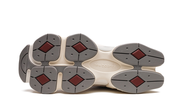 9060 Lunar Timberwolf Grey