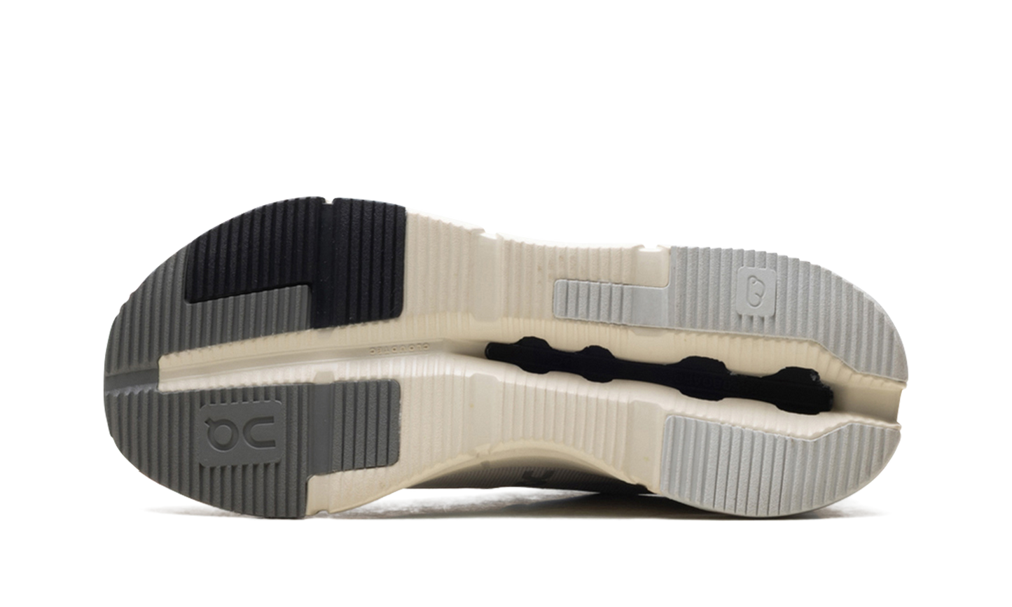 Cloudnova Form 2 "Pearl Black"