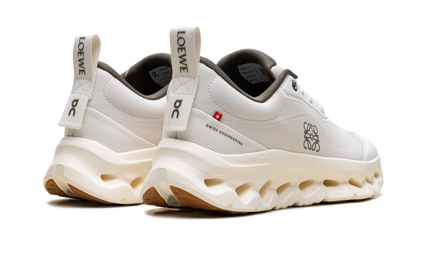 Cloudtilt 2 "LOEWE White Khaki"