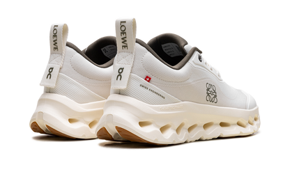 Cloudtilt 2 "LOEWE White Khaki"