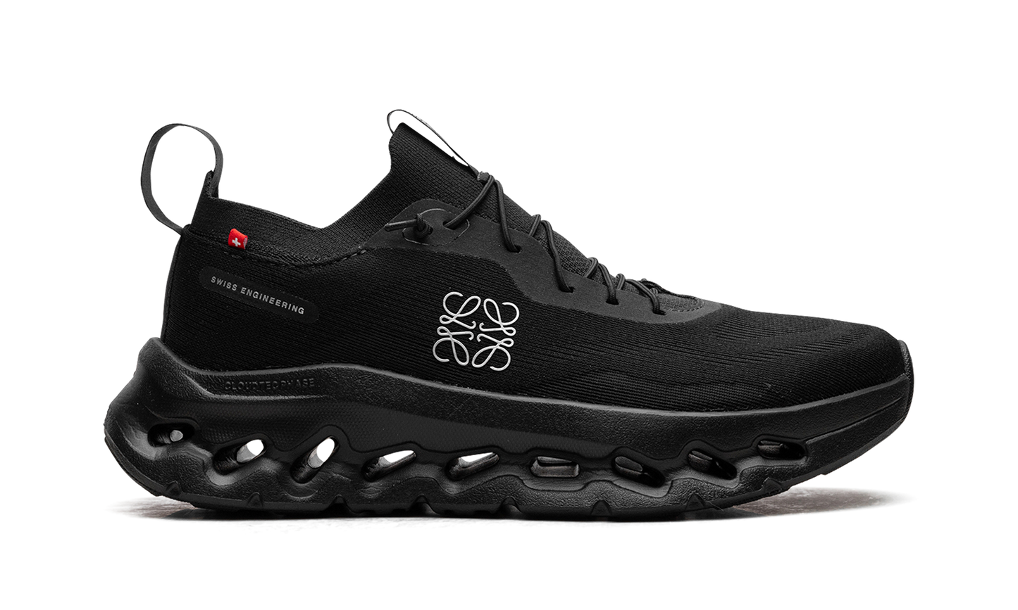 Cloudtilt WMNS "LOEWE All Black"