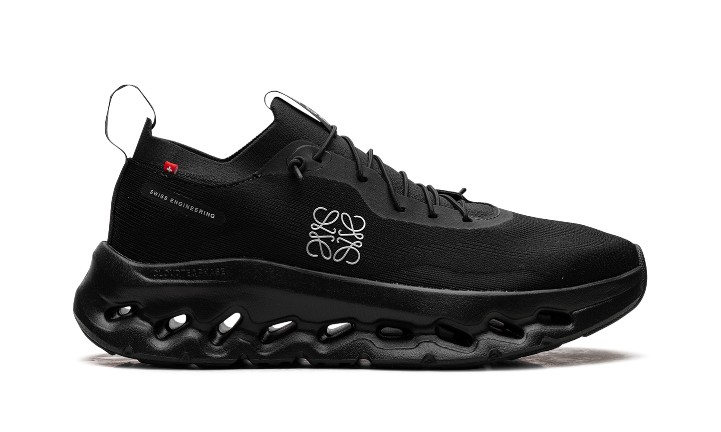 Cloudtilt "LOEWE All Black"