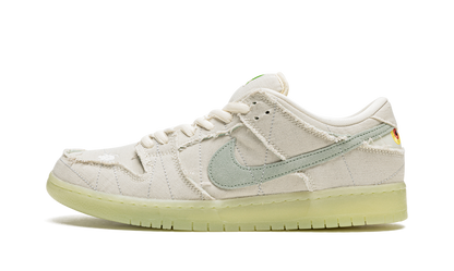 SB Dunk Low Mummy