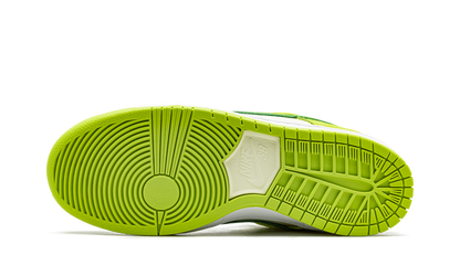 SB Dunk Low Pro Sour Apple