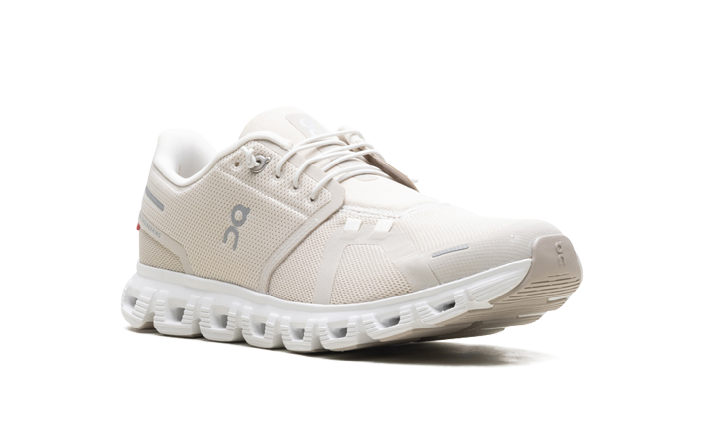Cloud 6 WMNS "Pearl White"