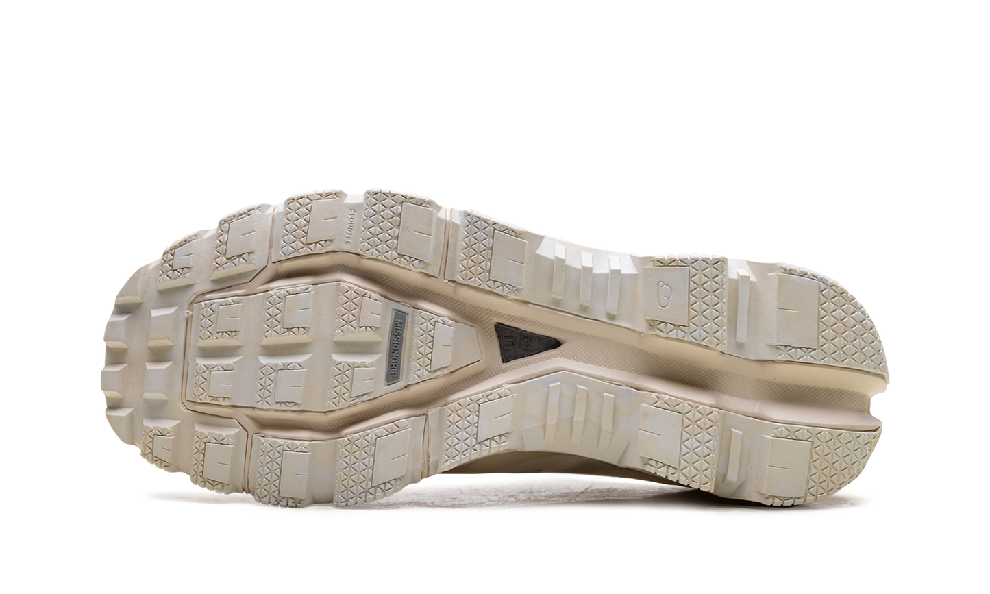 Cloudventure 2 WMNS "LOEWE Eggshell"