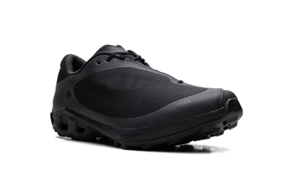 Cloudventure Peak WMNS "Post Archive Faction - Black Magnet"