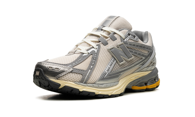 1906R "Metallic Sier Yellow"