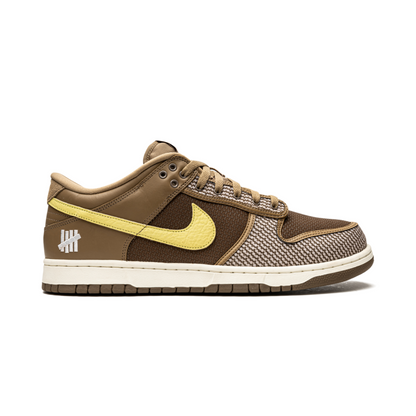 Dunk Low Undefeated Canteen