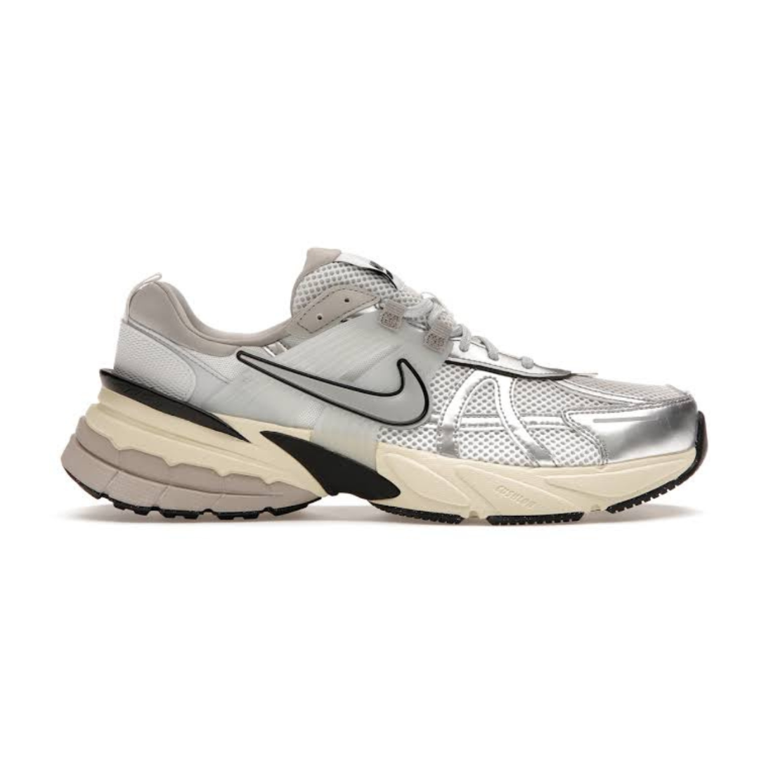 Summit White and Metallic Sier